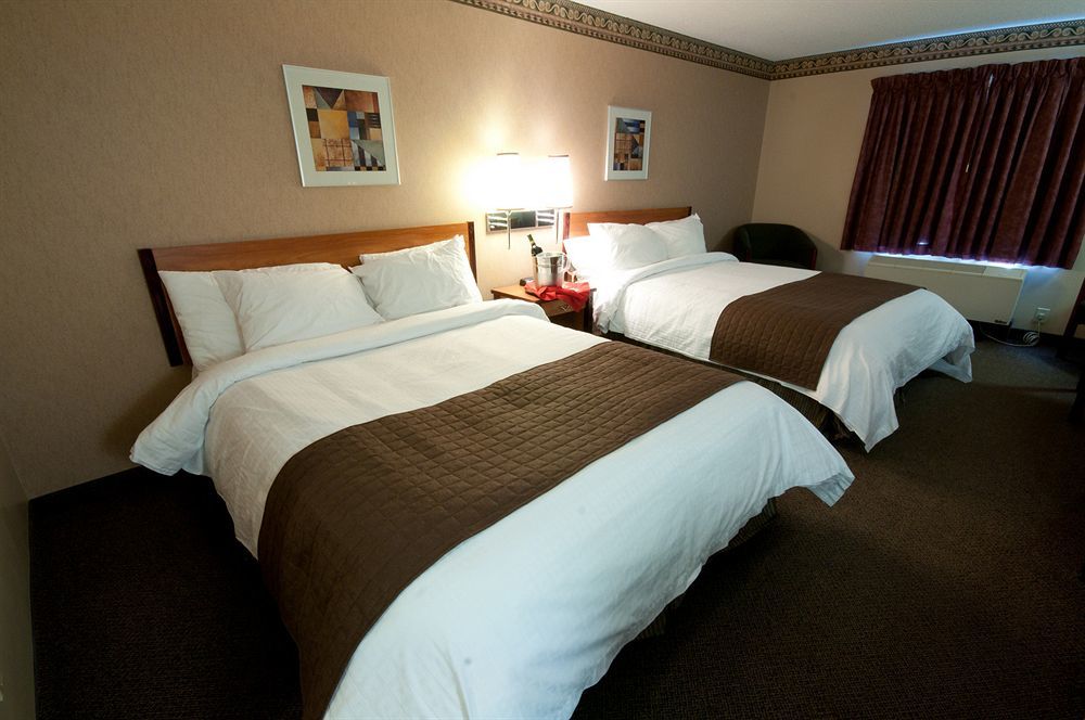 Canad Inns Destination Centre Club Regent Casino Hotel Winnipeg Bagian luar foto
